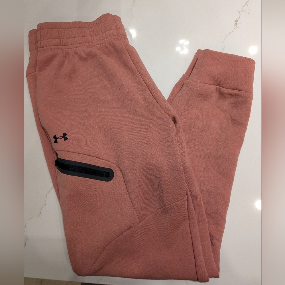 Under Armour Women's Coral Joggers Small